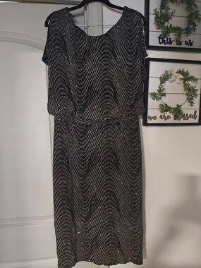 Black Metallic Wave-Detail Midi Dress